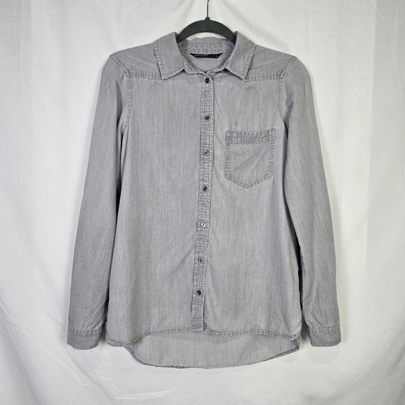 ZARA button down top - Picture 1 of 5